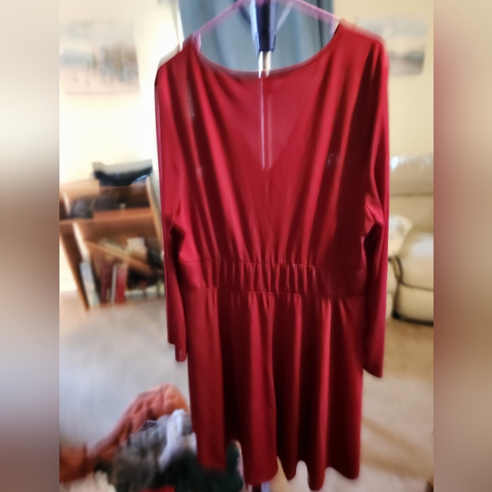 Dress - Picture 2 of 5